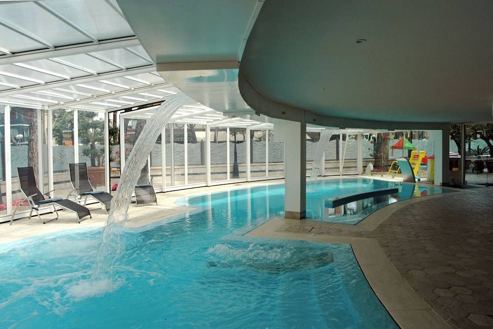 Hotel Globus Pool & Beach 1