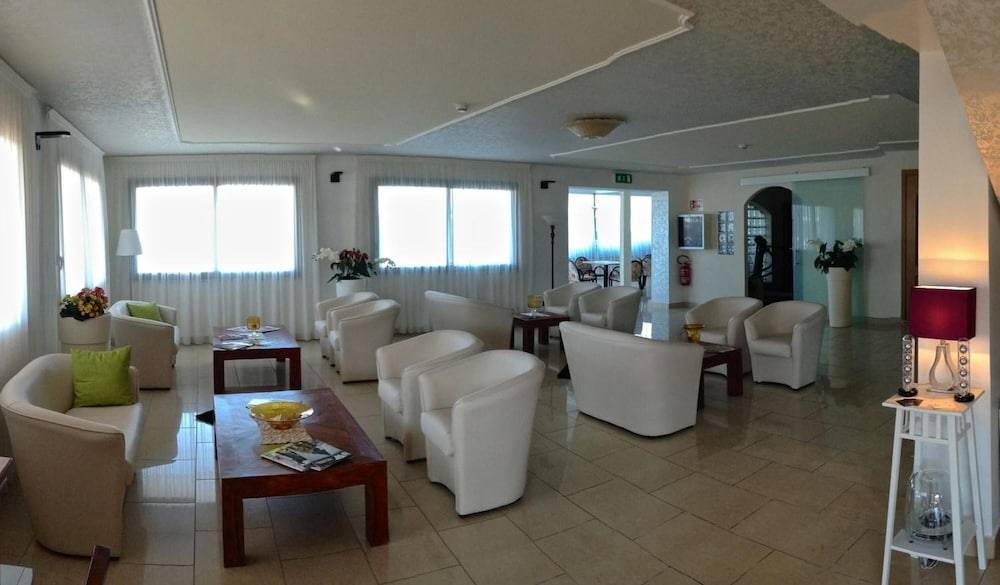 Hotel Centrale FRONTE MARE 2