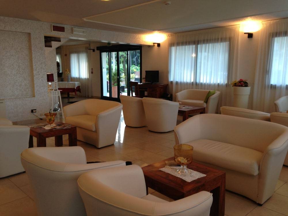 Hotel Centrale FRONTE MARE 1