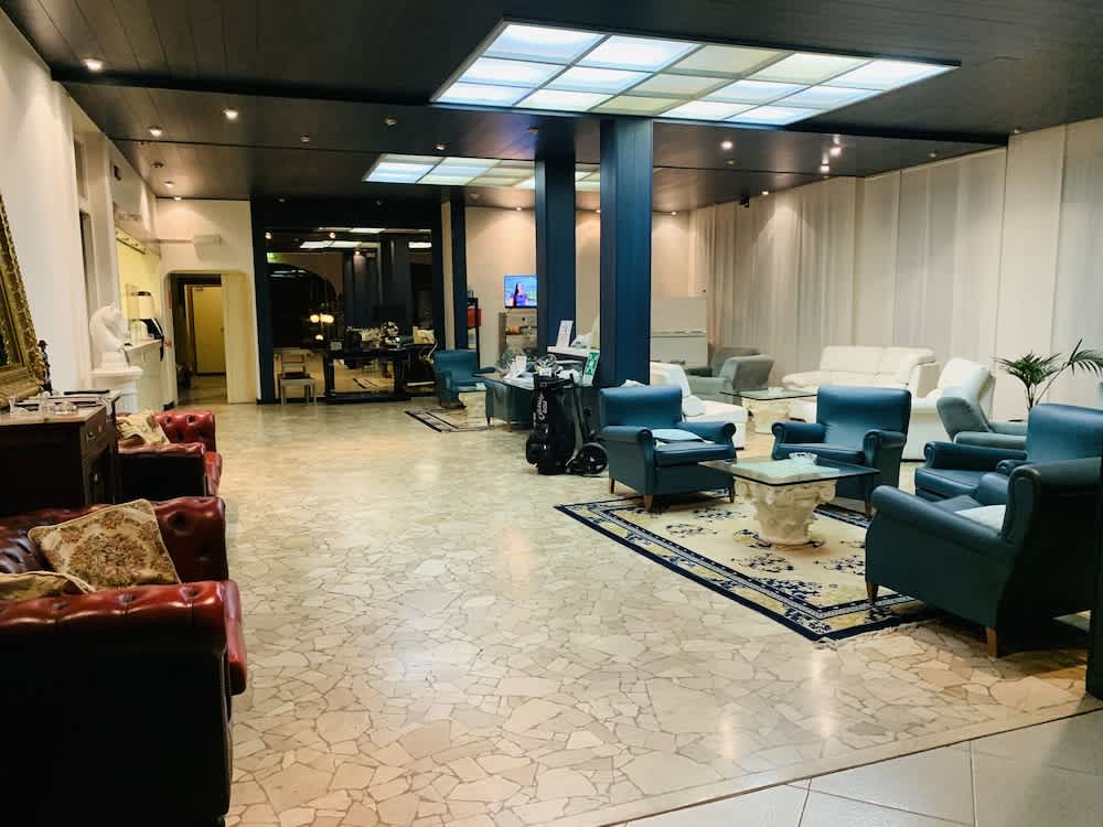 Hotel Deanna Golf 2