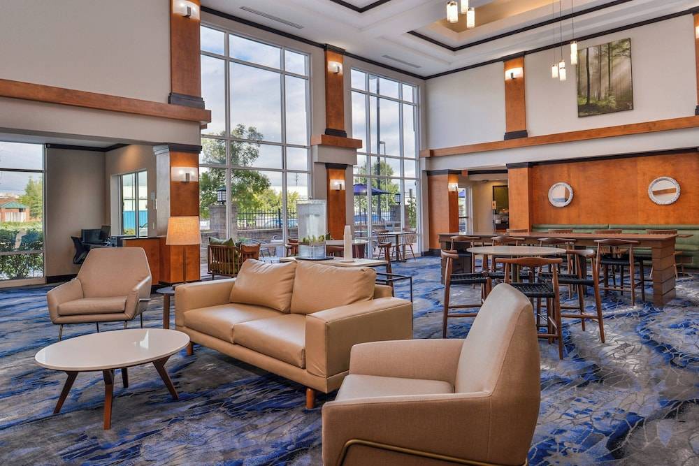 Fairfield Inn and Suites by Marriott Birmingham Pelham/I-65 1