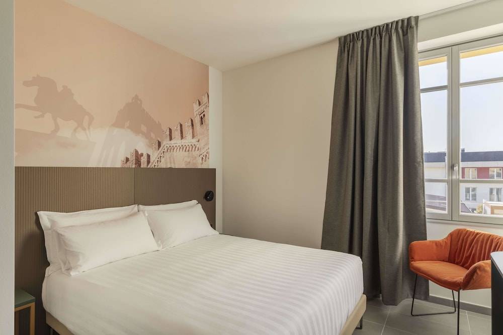 B&B HOTEL Piacenza 1