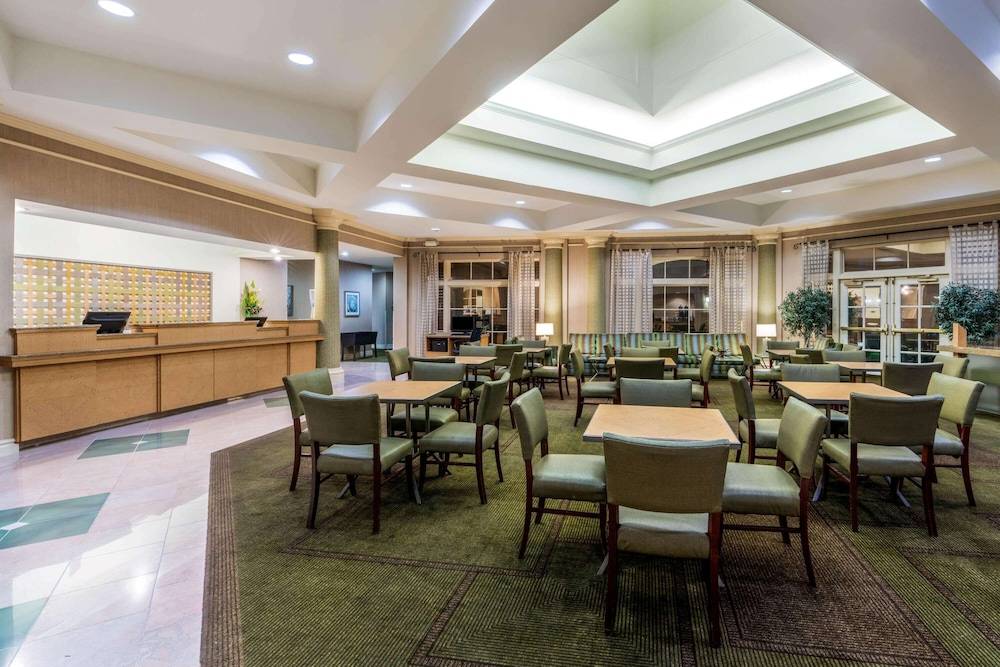 La Quinta by Wyndham Phoenix West Peoria 1