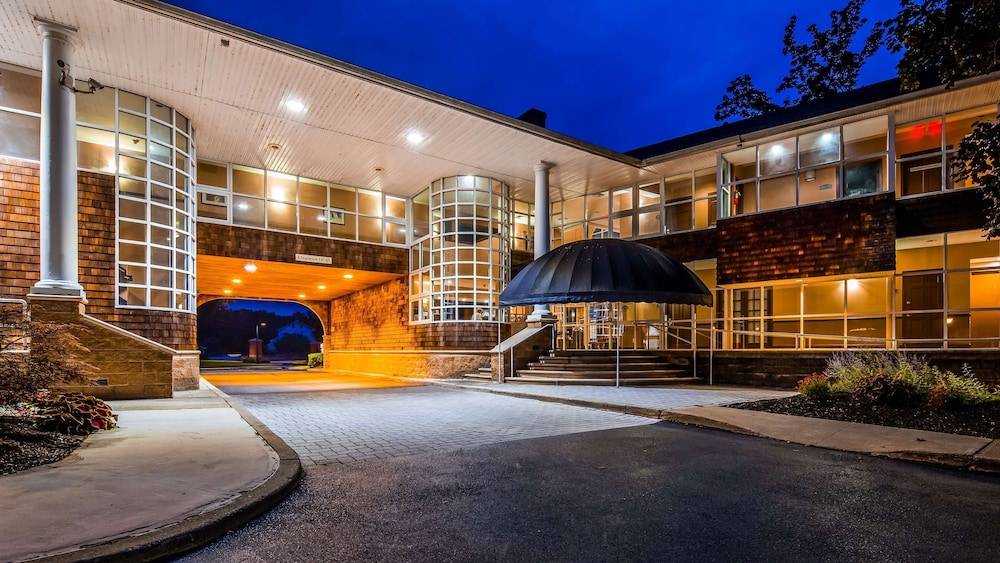 Best Western Plus The Inn & Suites at the Falls 1