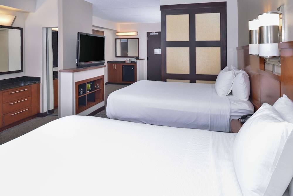 Hyatt Place Herndon Dulles Airport - East 1