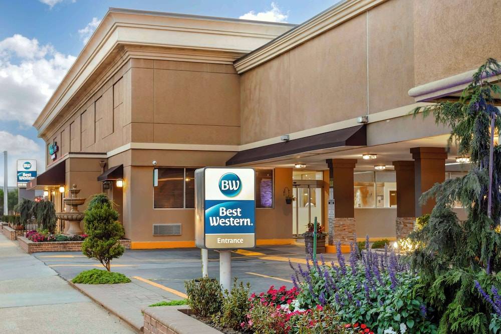 Best Western Mill River Manor 1