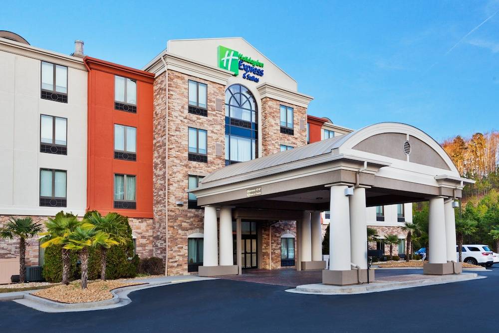 Holiday Inn Express & Suites ROME by IHG 1