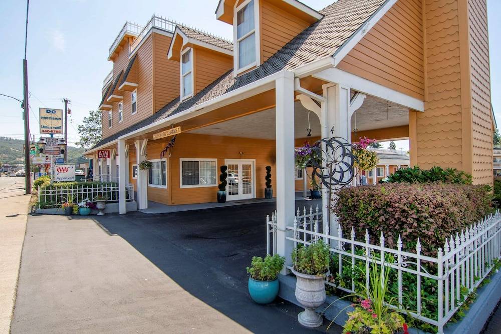 Quality Inn Central Roseburg 1