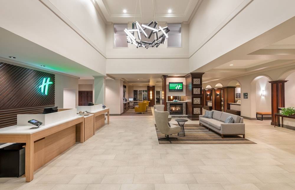 Holiday Inn Hotel & Suites Orange Park by IHG 1