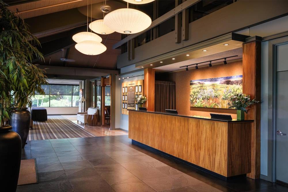 Best Western Plus Hood River Inn 2