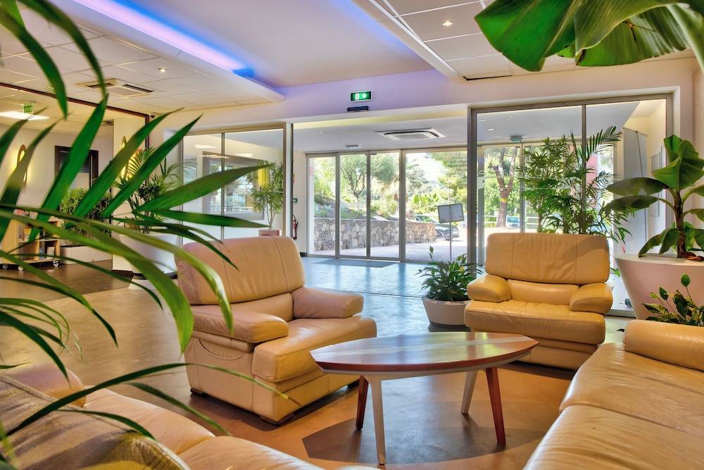 Hôtel Club la Font des Horts 2