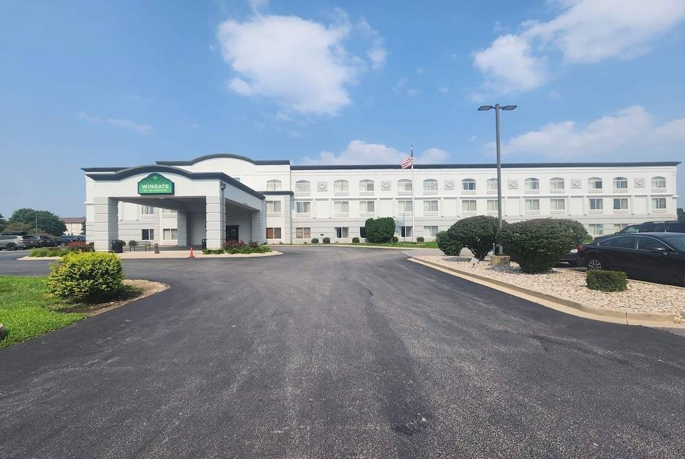 Wingate by Wyndham Joliet 1
