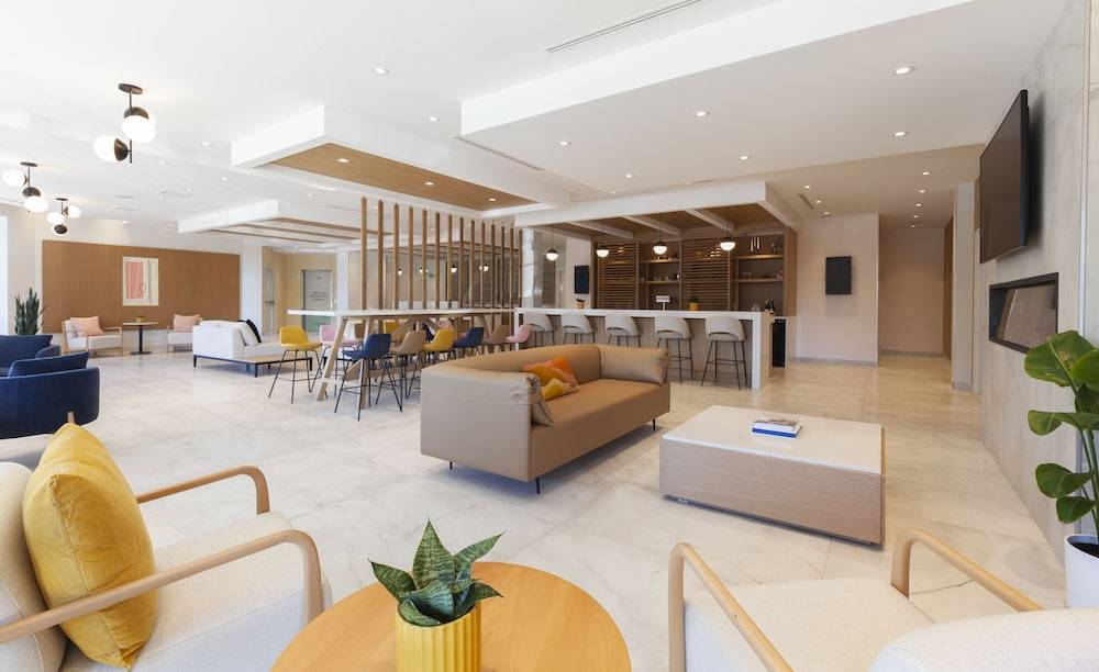 Strata Hotel 2