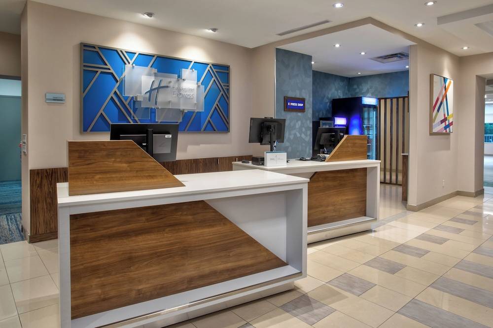 Holiday Inn Express & Suites KINGSTON CENTRAL by IHG 2