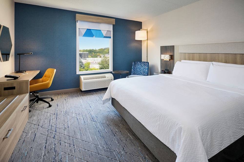 Holiday Inn Express & Suites KITCHENER SOUTHEAST by IHG 1