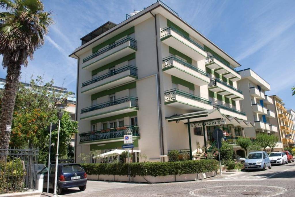Hotel Viscount 1
