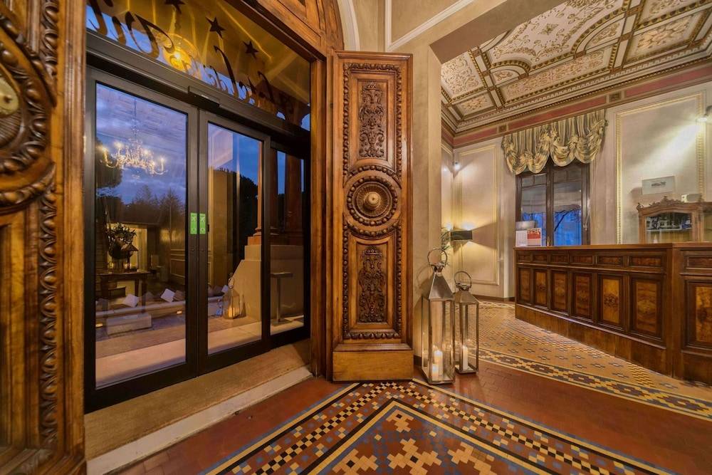 Hotel De La Ville 2