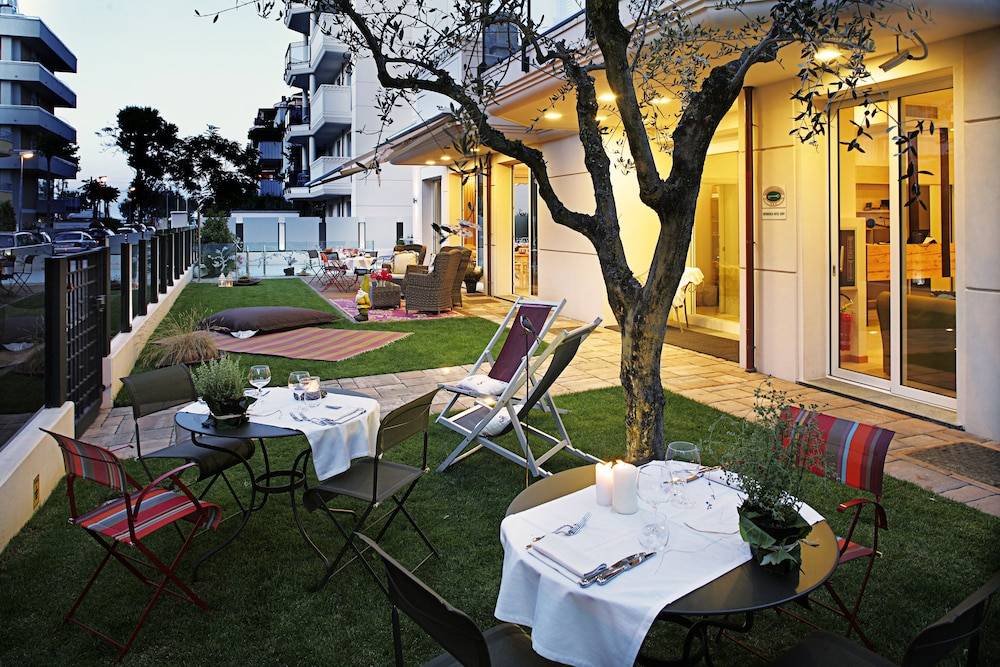 D-Place Hotel & Suite 1