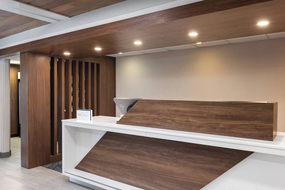 Holiday Inn Express PORTLAND SOUTH - LAKE OSWEGO by IHG 2