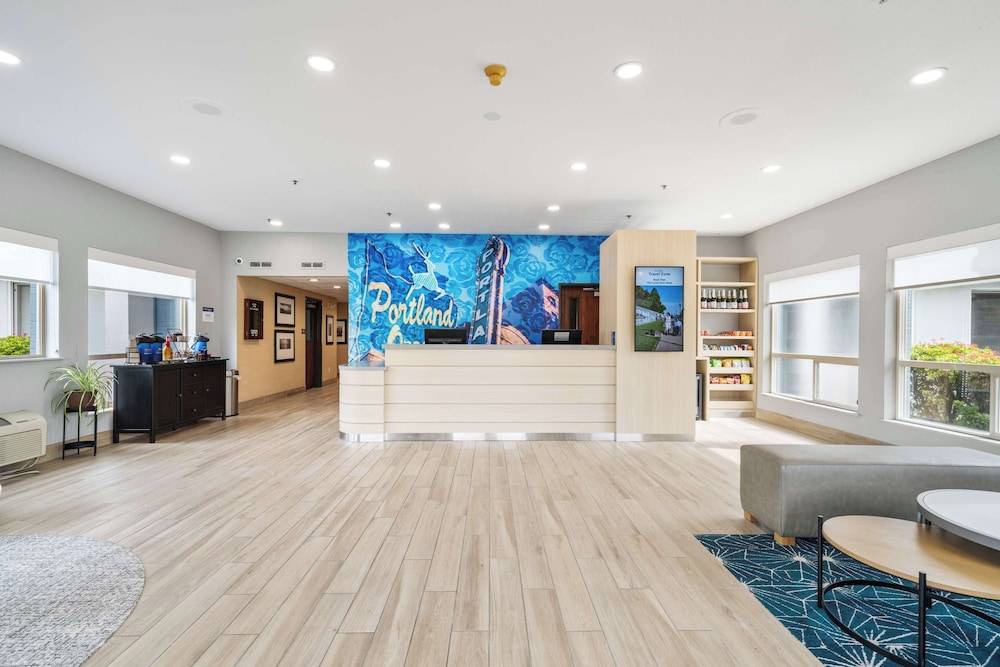 Best Western Lake Oswego Hotel & Suites 2