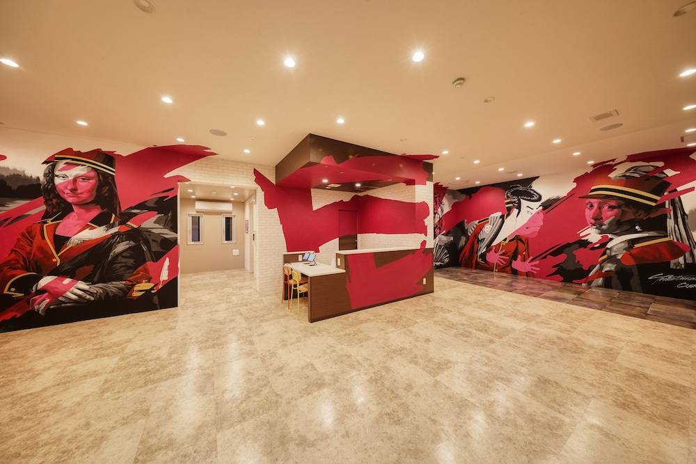 New Normal Hotel in NAMINOUE ニューノーマルホテルイン波の上 2