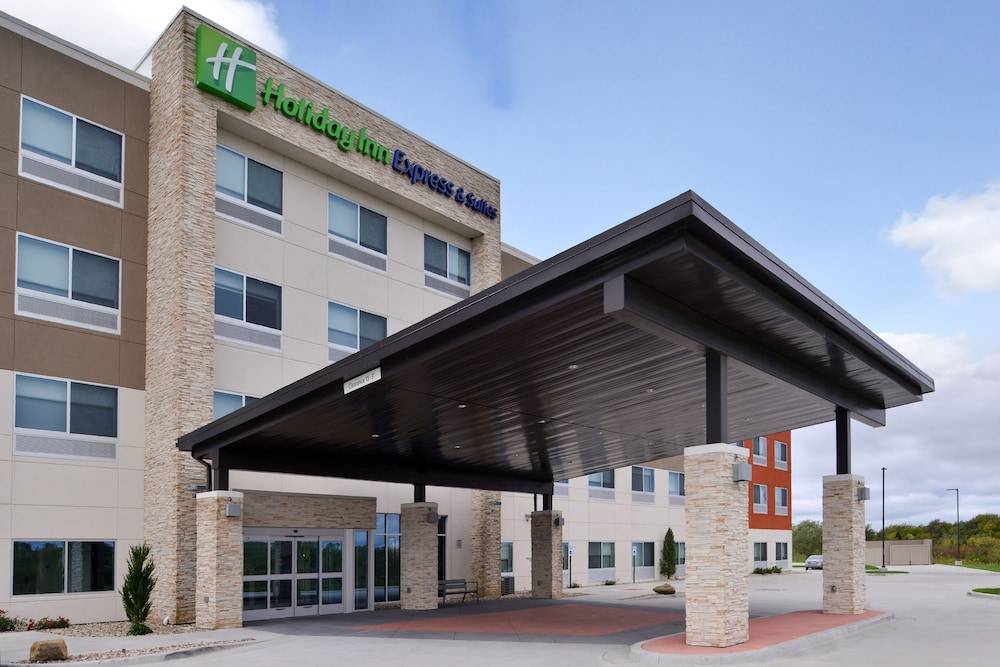 Holiday Inn Express & Suites LEE'S SUMMIT - KANSAS CITY by IHG 1