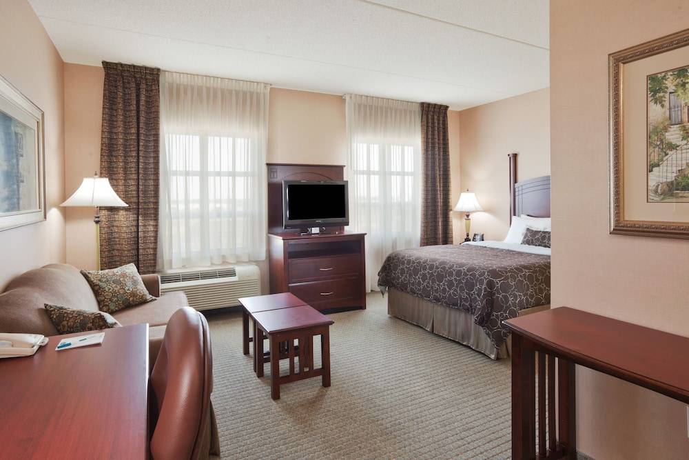 Staybridge Suites OAKVILLE-BURLINGTON by IHG 2