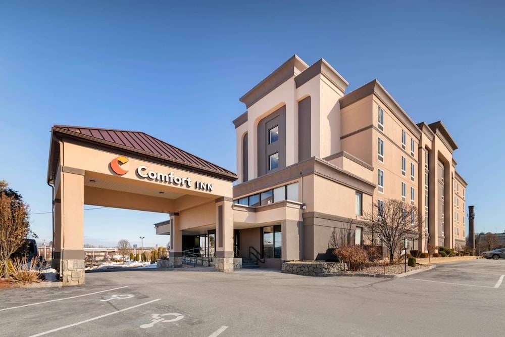 Comfort Inn Manchester Airport 1