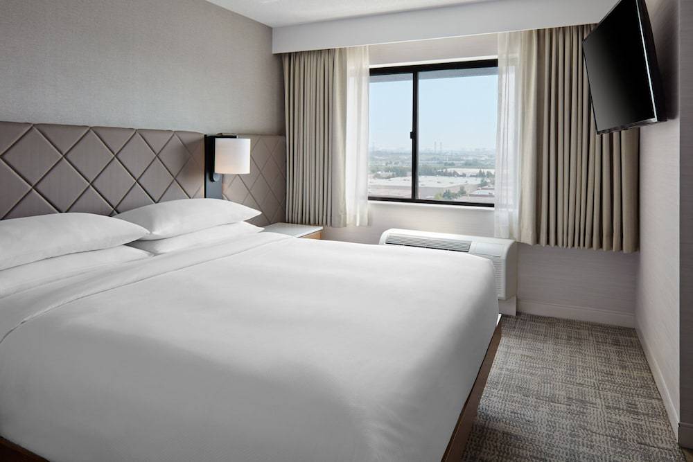Delta Hotels by Marriott Toronto Markham 2