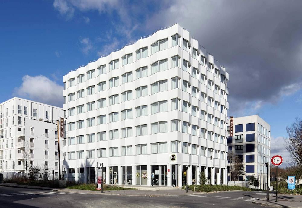 B&B HOTEL Massy Gare TGV 1
