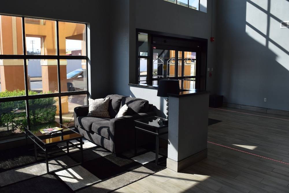 Quality Suites Maumelle - Little Rock Northwest 2