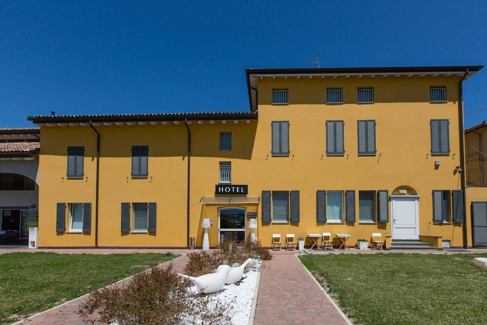 Hotel Forlanini52 Parma 1