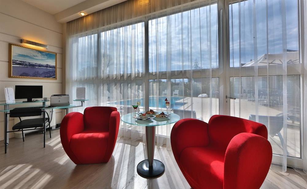 Best Western Plus Hotel Farnese 2