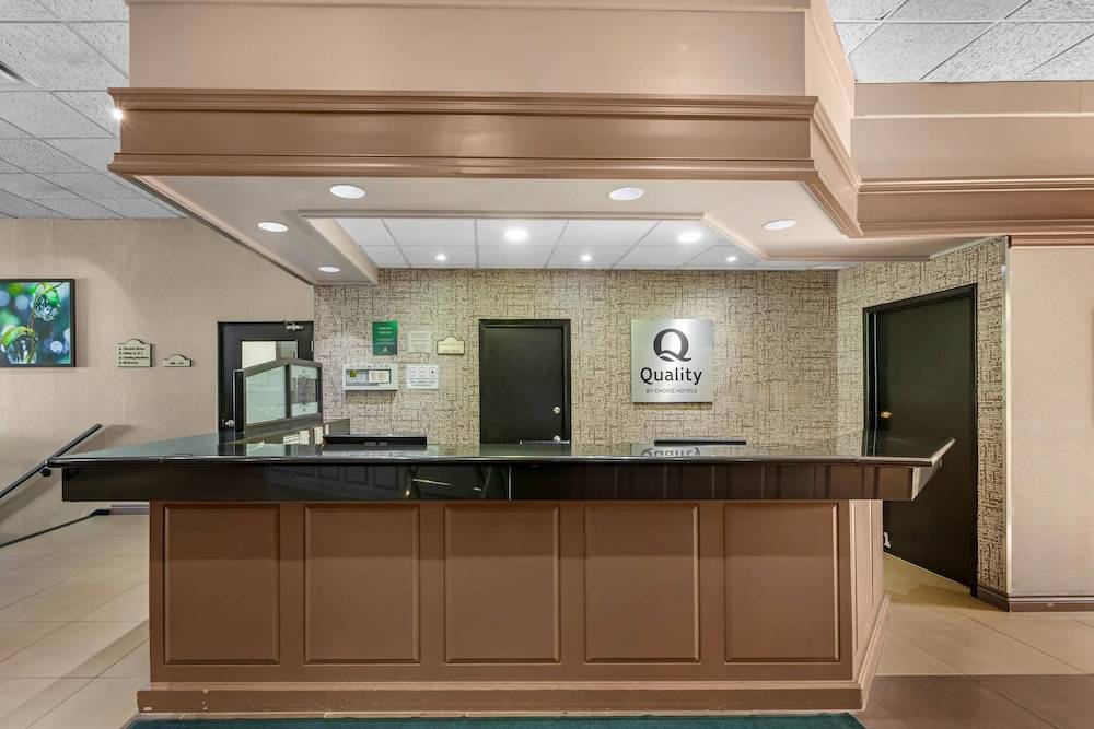 Quality Inn & Conference Centre 2