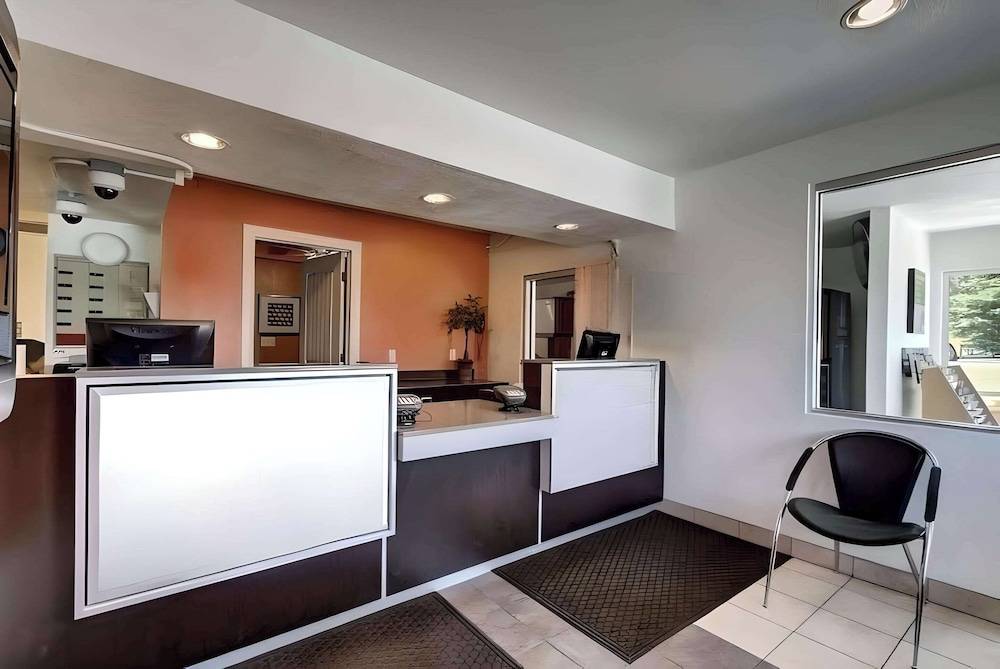 Econo Lodge Midvale 1