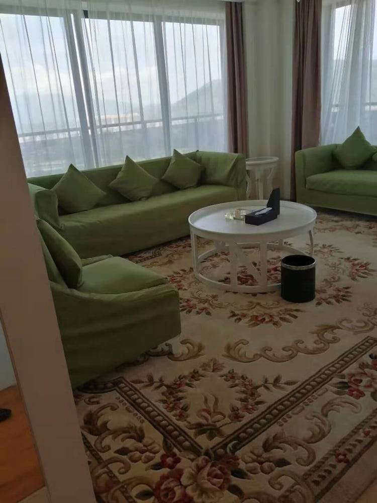 Wyndham Garden Hotel 2