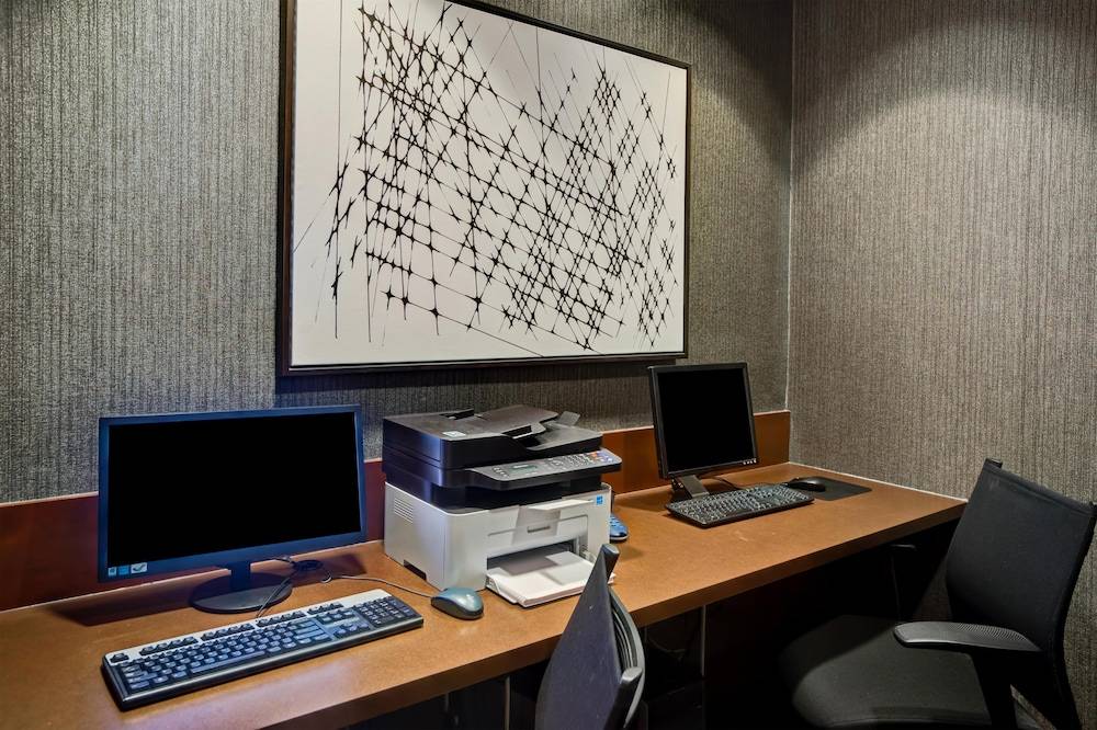 Hyatt Place Baltimore/BWI Airport 2