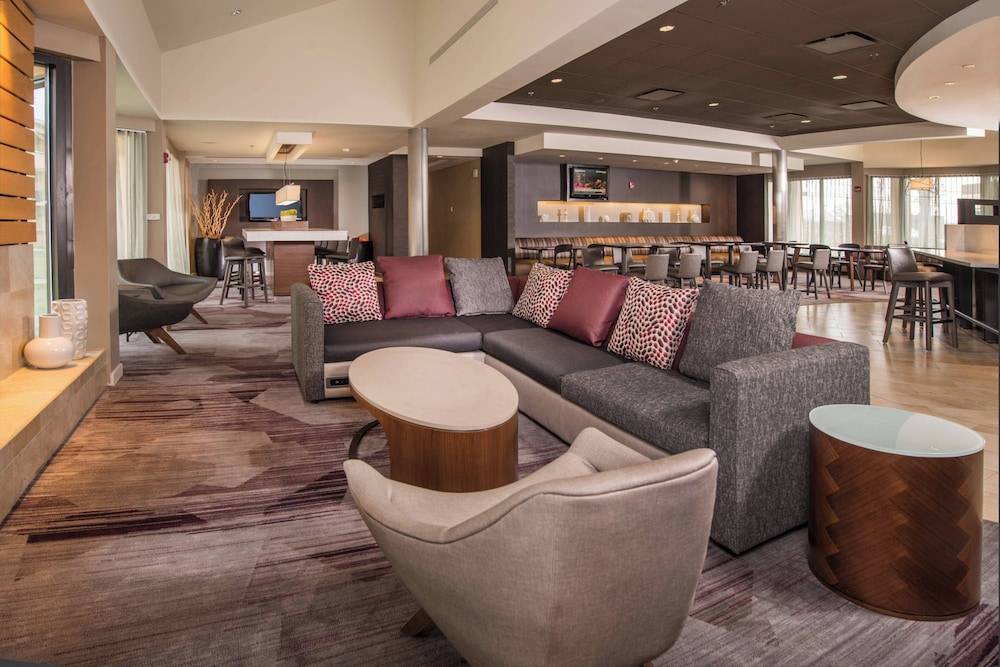 Courtyard By Marriott Baltimore BWI Airport 2