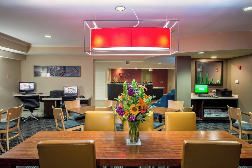 TownePlace Suites by Marriott Baltimore BWI Airport 2