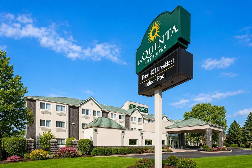La Quinta by Wyndham Logan 1