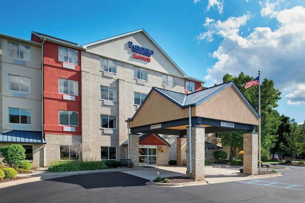 Fairfield Inn & Suites Detroit Livonia 1