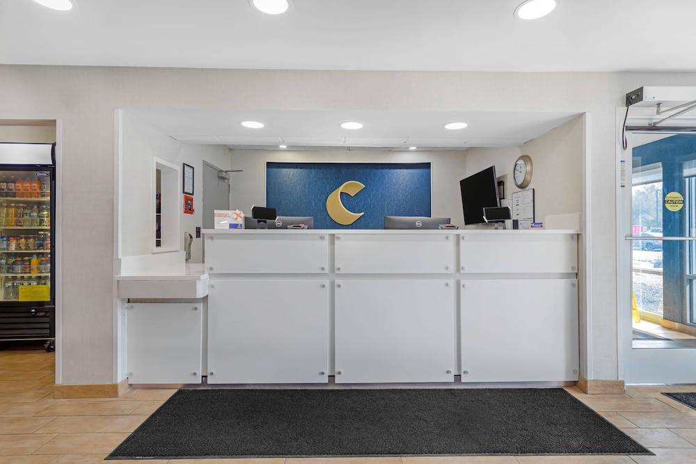 Comfort Inn & Suites Mt Laurel-Philadelphia 2