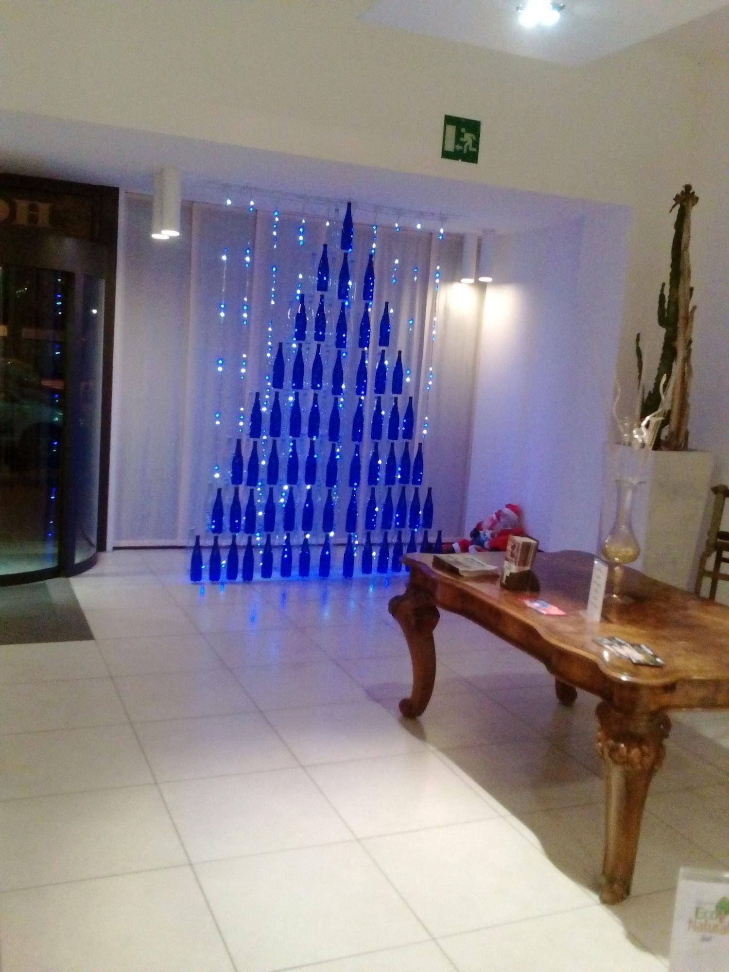 Hotel Lux Modena 1