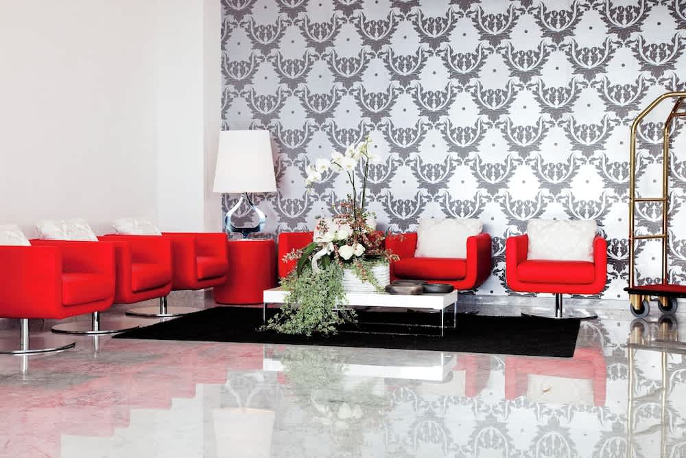 S Hotel 1