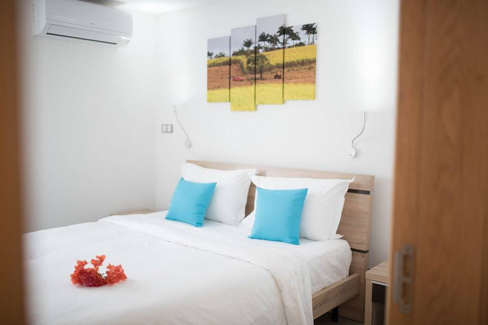 Toparadis Guest House 2