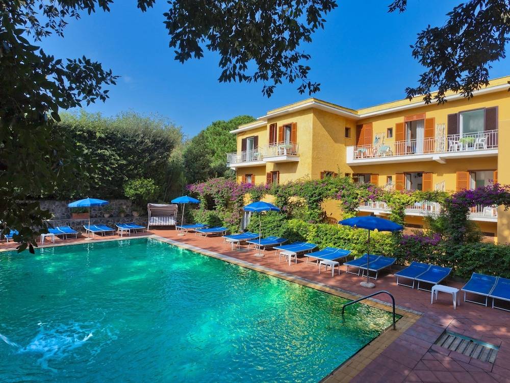 Hotel Cleopatra 1