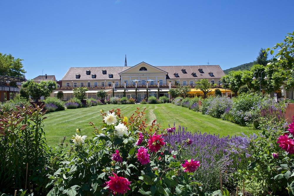 Kurpark-Hotel 1