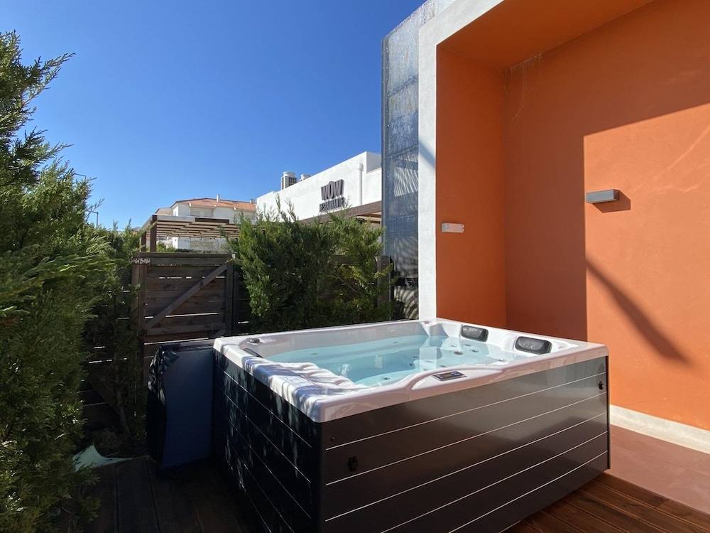 RIDE Surf Resort & Spa Peniche 1