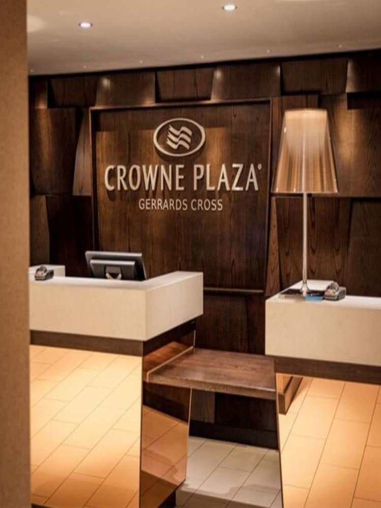Crowne Plaza GERRARDS CROSS by IHG 2