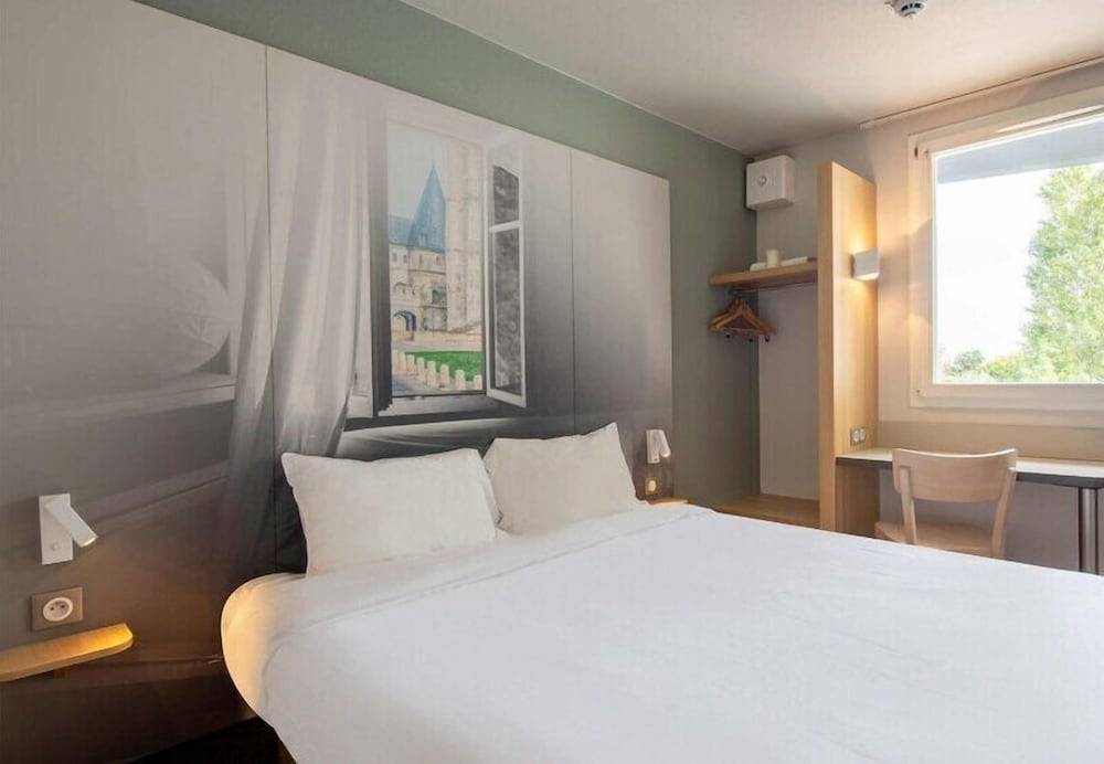 B&B HOTEL Beauvais 1